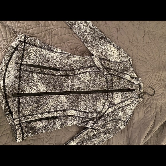 lululemon athletica Jackets & Blazers - Lululemon Define Jacket